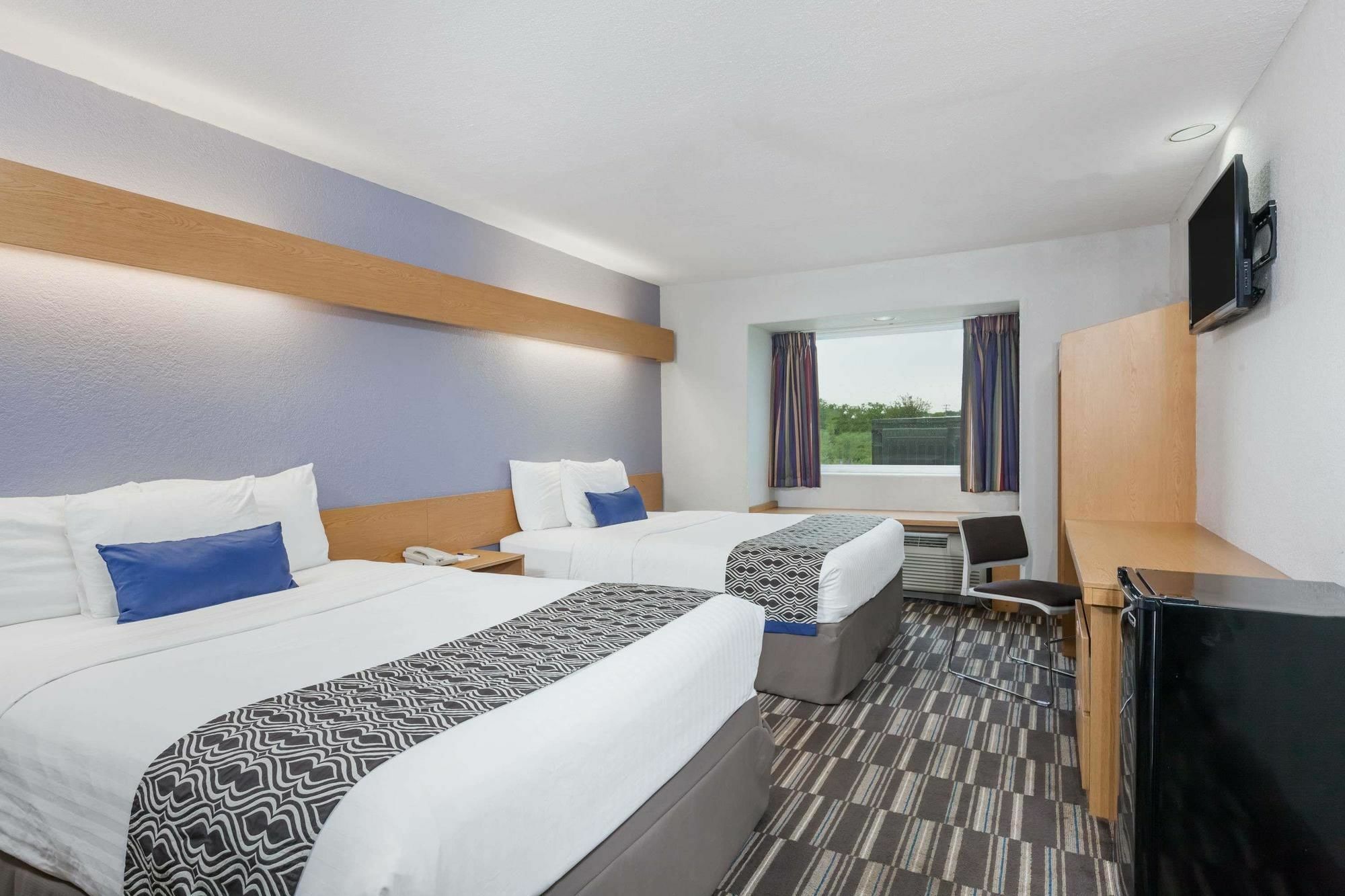 Microtel Inn & Suites By Wyndham Ardmore Exteriör bild